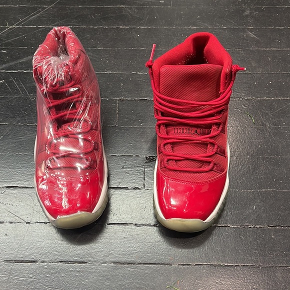 Air Jordan 11 Retro Win Like 96 - Picture 5 of 6